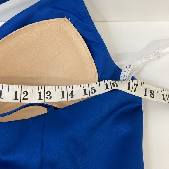 Elegant Blue Midi Dress - Picture 7 of 12